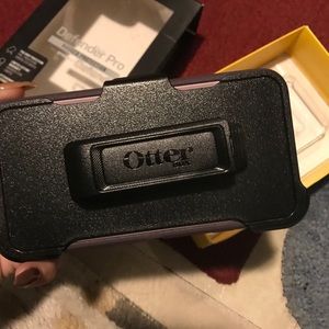 DEFENDER PRO RUGGED PROTECTION OS 7/8 NVR USED